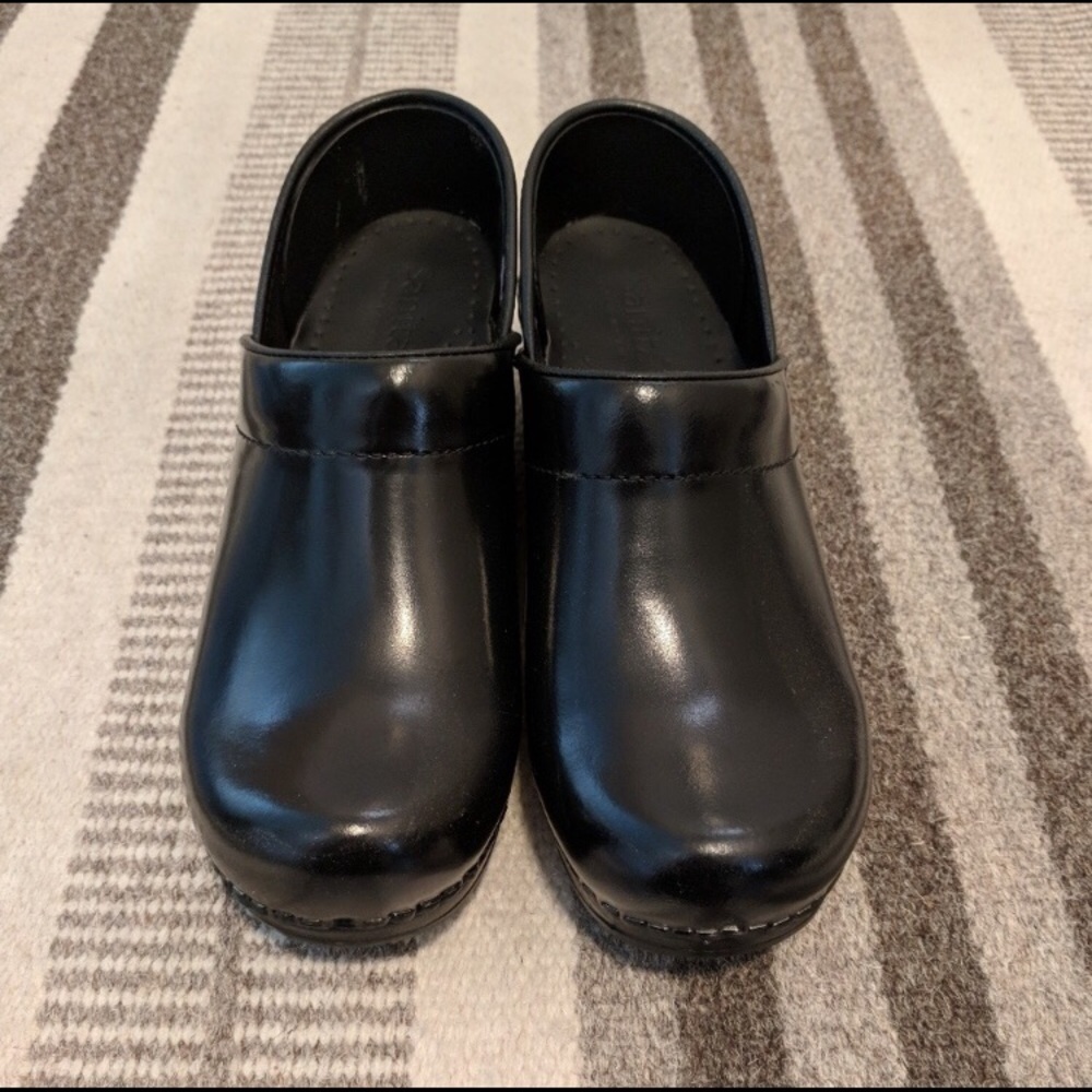 Black Sanita Clogs